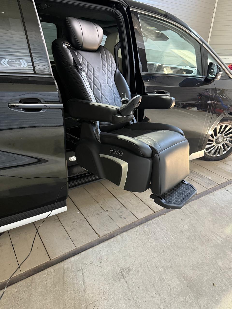 Вывод кресла из салона GAC M8